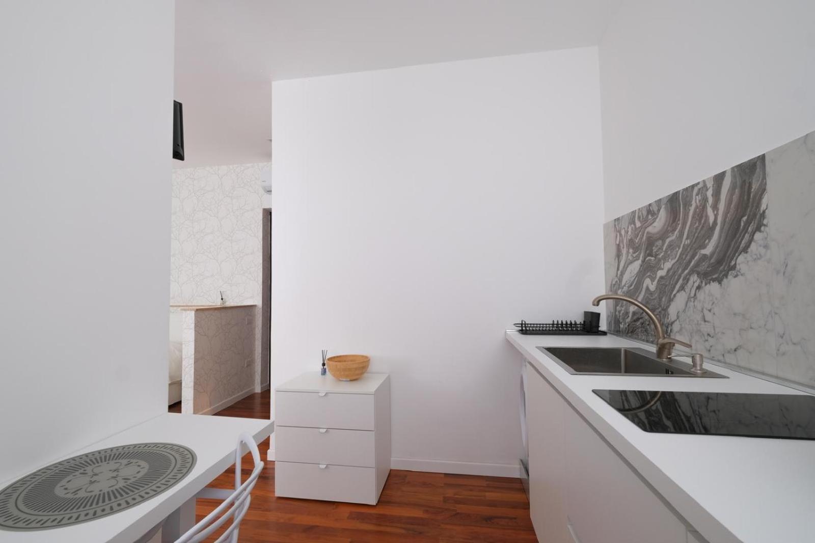 شقة The Apulian Loft II Bari - Via Celentano المظهر الخارجي الصورة